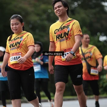 Runner Photo 9300319