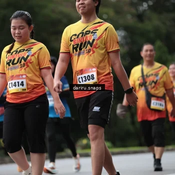Runner Photo 9300322