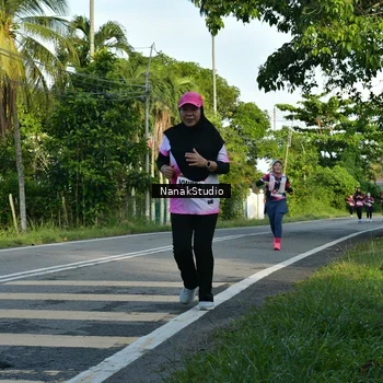 Runner Photo 9300528