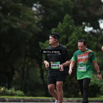 Runner Photo 9300533