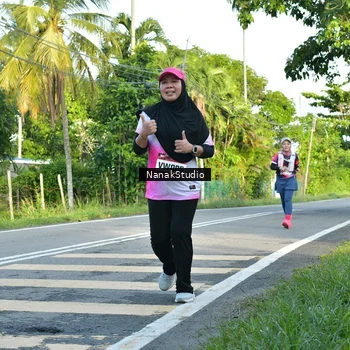 Runner Photo 9300535