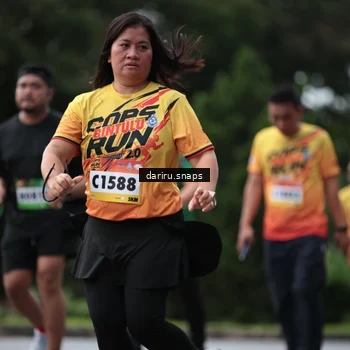 Runner Photo 9300598