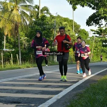 Runner Photo 9300663
