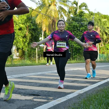 Runner Photo 9300676
