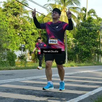 Runner Photo 9300702