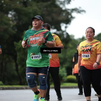 Runner Photo 9300842