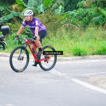 Runner Photo 9301768