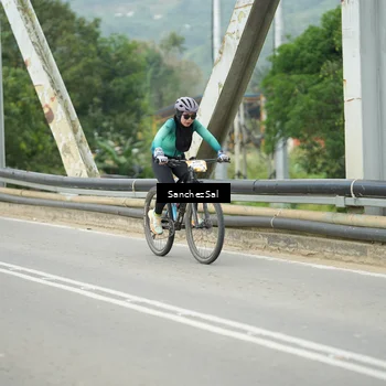 Runner Photo 9307750