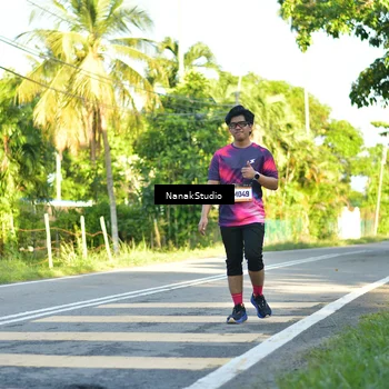 Runner Photo 9308002