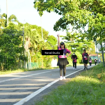 Runner Photo 9308013