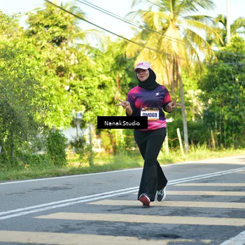 Runner Photo 9308040