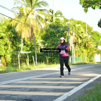 Runner Photo 9308043