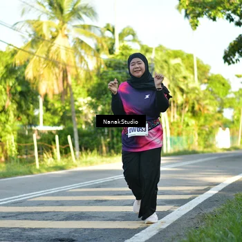 Runner Photo 9308072