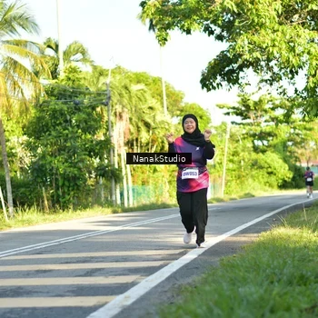 Runner Photo 9308073