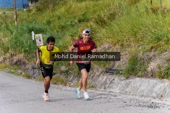 Runner Photo 93165