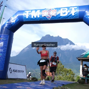Runner Photo 96001