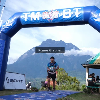 Runner Photo 96009