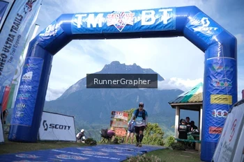 Runner Photo 96036