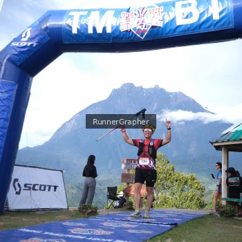Runner Photo 96075