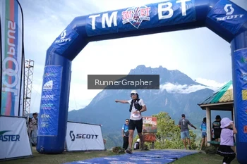 Runner Photo 96133