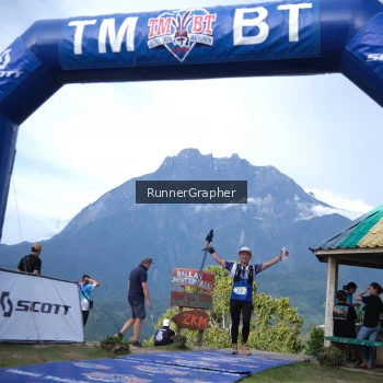 Runner Photo 96182