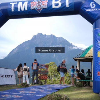 Runner Photo 96233