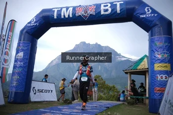 Runner Photo 96324
