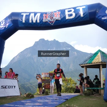 Runner Photo 96528