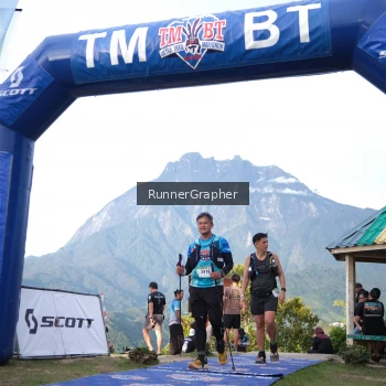 Runner Photo 96643