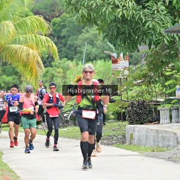 Runner Photo 96659