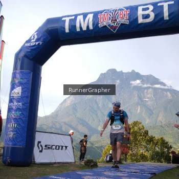 Runner Photo 96720