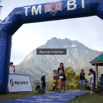 Runner Photo 96750